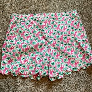 Crown & Ivy Curvy Shorts Scalloped Hem. Size 16w